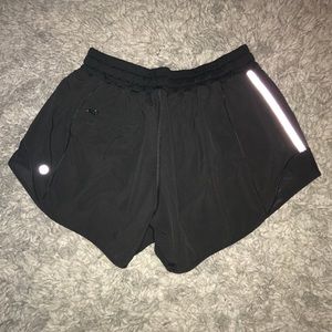 Lululemon Hotty Hot Shorts 2.5